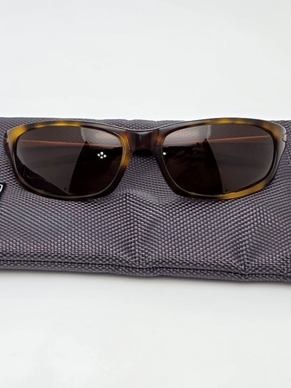 Eddie Bauer Sports Tortoise Bronze Frame Polarized Brown Lens Sunglasses w/ Case